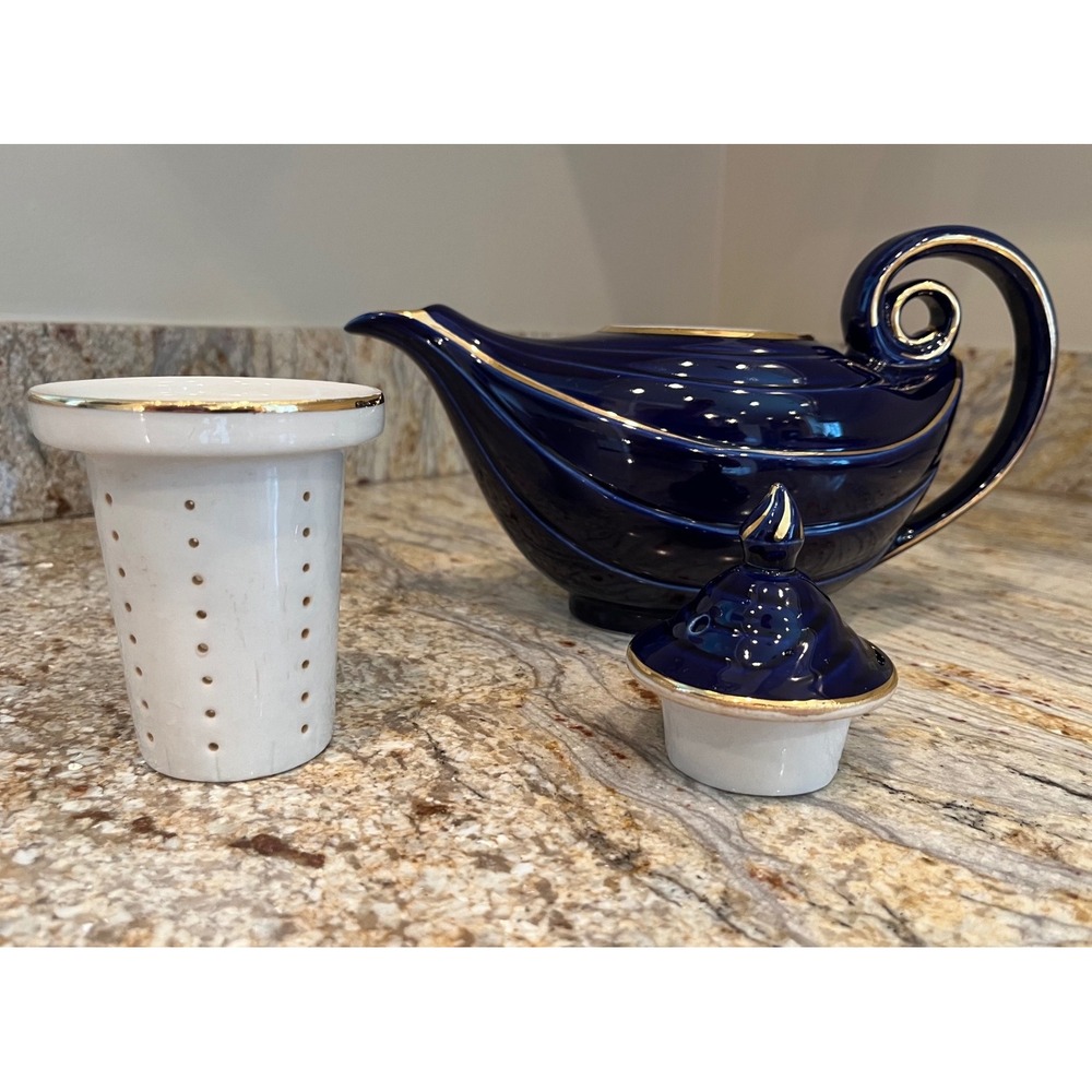 Hall Vtg Aladdin China Teapot Blue Gold Accent 6 Cup Teapot with Strainer 1930s - Picture 2 of 7